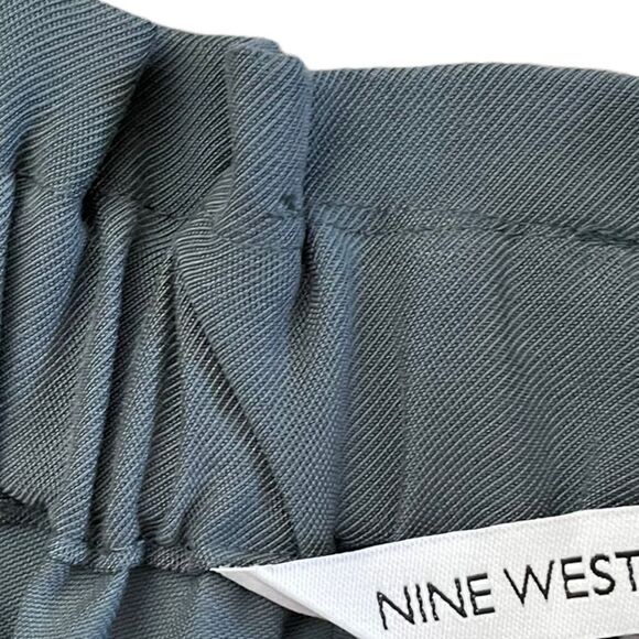 NWOT NINE WEST Shorts Size Medium - Picture 5 of 7